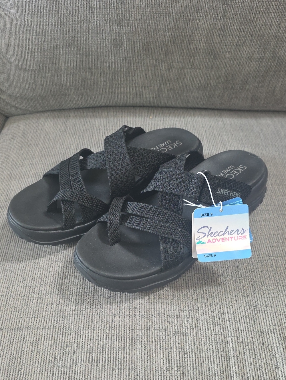 Skechers Black Adventure Slide Sandals With Luxe Foam, NWT, Women's, Size 9.